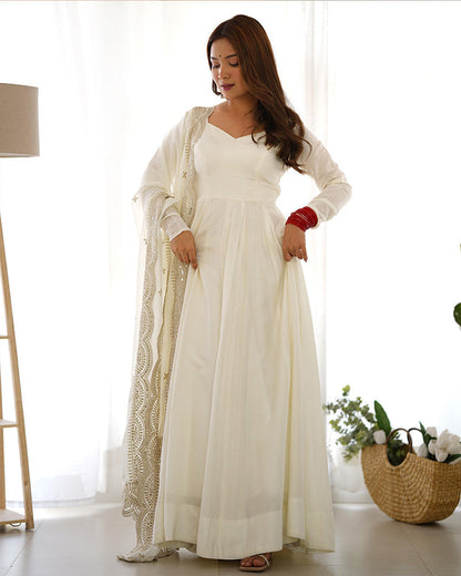 BEAUTIFUL WHITE COLOR PURE CHANDERI SILK ANARKALI SUIT SET OF 3