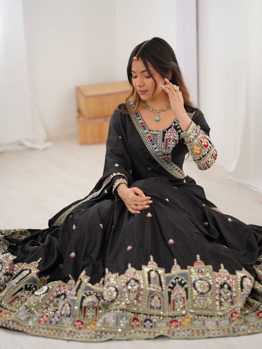 BLACK COLOR NATURAL CREPE SILK LEHENGA CHOLI